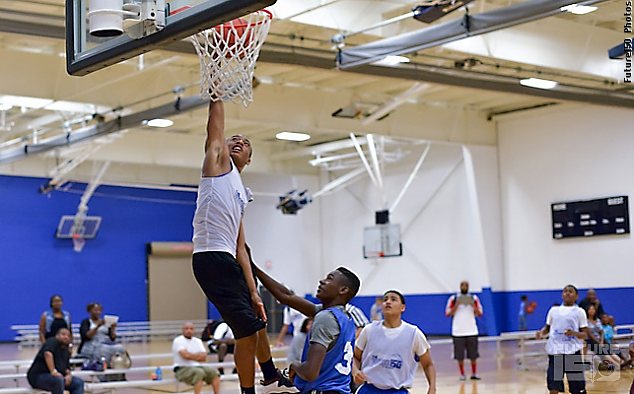 2016 SG Marquise Mitchell has heart and works hard.