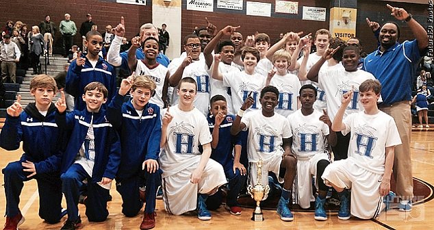 Huntsville MS completed their perfect season at 22-0.