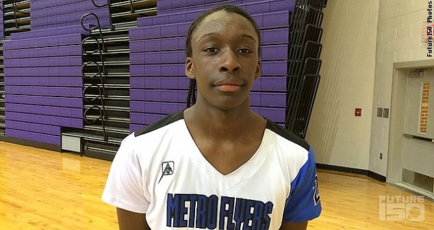 2019 CF DeJourn Cook of the Metro Flyers.