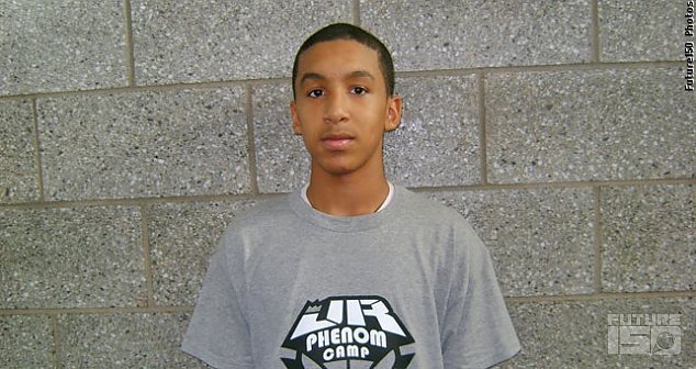 2017 guard Tremont Waters had a big day on Friday.